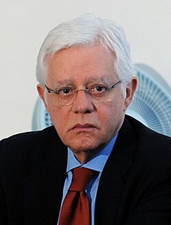 Moreira Franco นักการเมืองผู้ทรงอิทธิพลแห่งบราซิลและเส้นทางสายบริหาร
