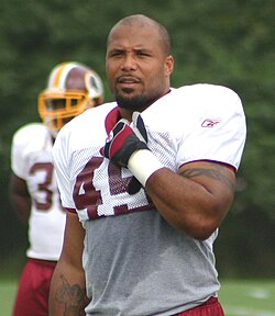 Mike Sellers เส้นทางชีวิตนักอเมริกันฟุตบอลผู้แข็งแกร่งจาก CFL สู่ Pro Bowl