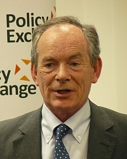 Sir Simon Jenkins บรรณาธิการและนักเขียนผู้ทรงอิทธิพลแห่งวงการสื่ออังกฤษ