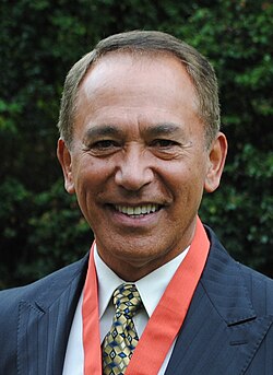 George Henare นักแสดงระดับตำนานผู้ขับเคลื่อนศิลปะการแสดงของนิวซีแลนด์
