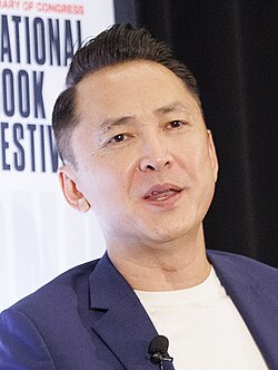 Viet Thanh Nguyen นักเขียนรางวัลพูลิตเซอร์ผู้ถ่ายทอดเสียงของผู้อพยพ