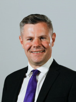 Derek Mackay เส้นทางชีวิตและการเมืองของอดีตรัฐมนตรีคลังสกอตแลนด์