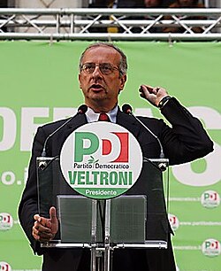 Walter Veltroni เส้นทางชีวิตจากนักการเมืองผู้ทรงอิทธิพลสู่ผู้กำกับภาพยนตร์