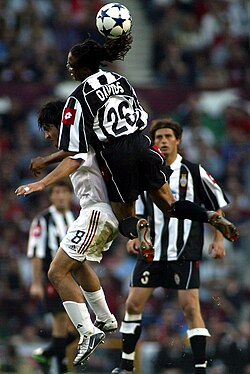 Edgar Davids ยอดกองกลางจอมดุเจ้าของฉายา The Pitbull