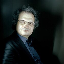 Amin Maalouf นักเขียนผู้เชื่อมโยงโลกอาหรับและตะวันตกผ่านตัวอักษร