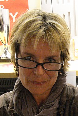 Corrie Corfield เสียงผู้ประกาศข่าวระดับตำนานแห่ง BBC Radio 4